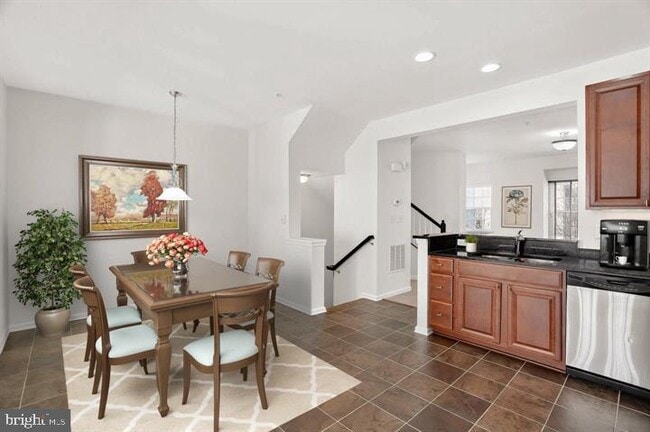 Building Photo - 6625 Latrobe Falls