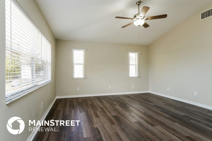 Building Photo - 1206 SW 10th Terrace