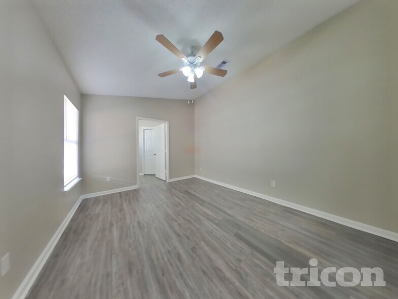 Building Photo - 3131 Kelling St