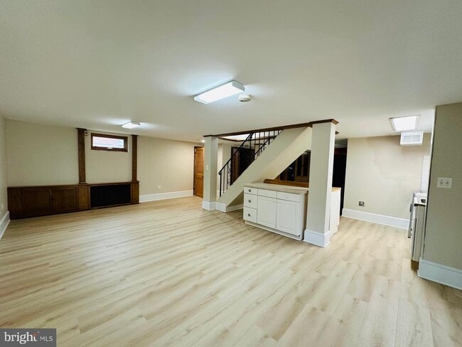 Building Photo - 3007 Oliver St NW