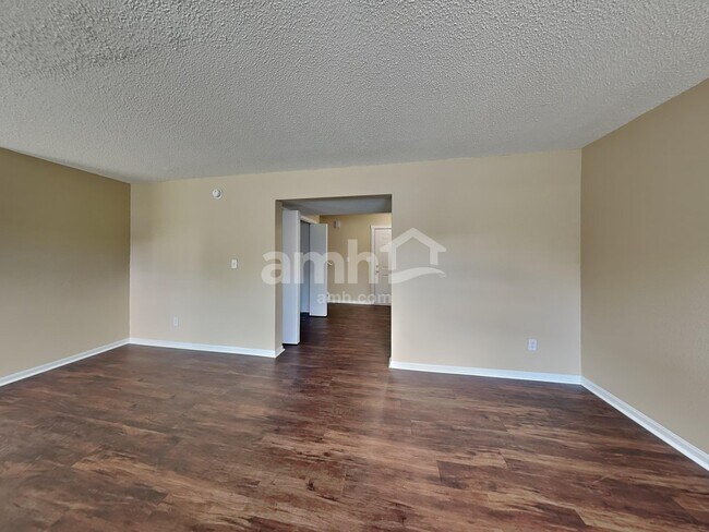 Building Photo - 10321 Hornton St