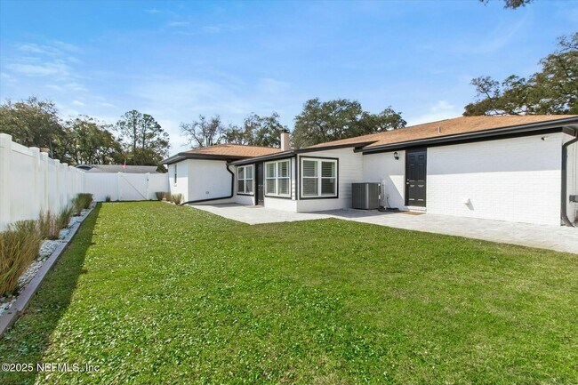 Building Photo - 3545 Tidal Marsh Dr