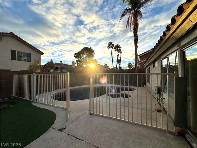 Building Photo - 6725 Trammel Ct