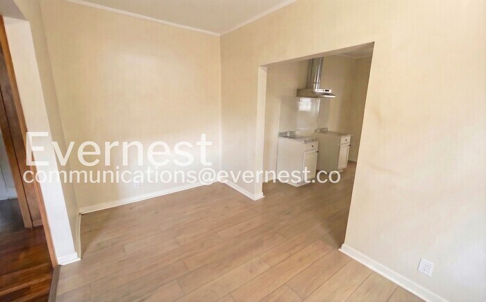 Building Photo - 504 Francis Pl SW