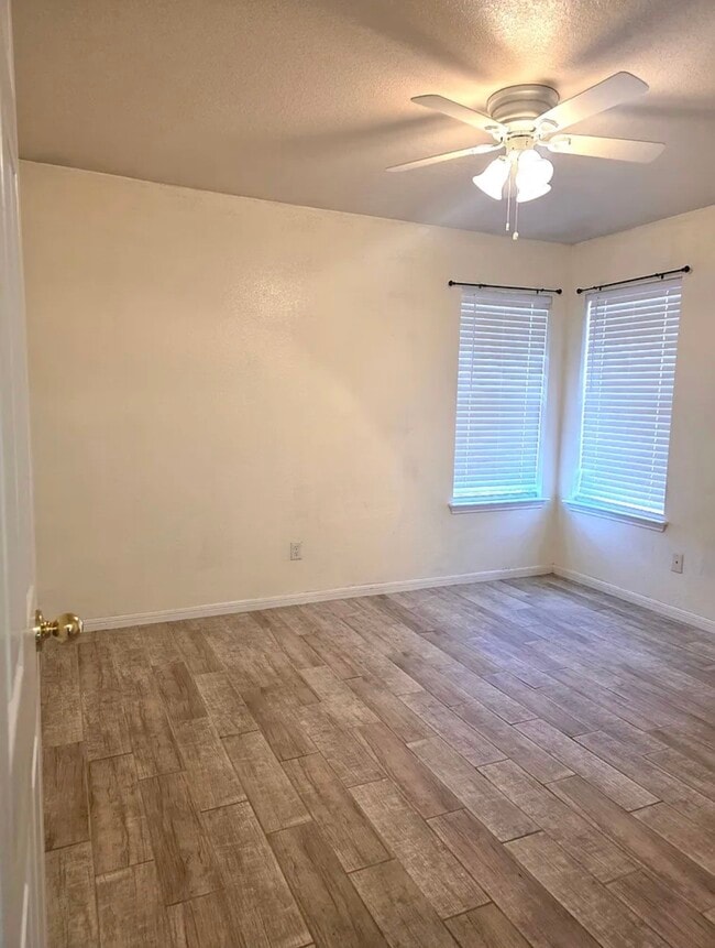 Building Photo - 3805 Llano Estacado Ct