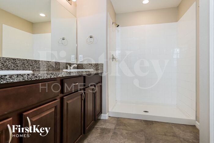 Building Photo - 17205 Beach Buttercup Pl