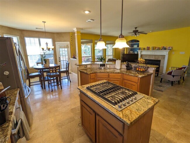 Building Photo - 7306 Ellaview Ln
