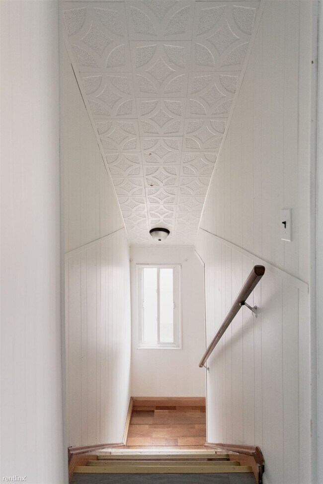 Building Photo - 2 br, 1 bath House - 3080 Goodson St Singl...