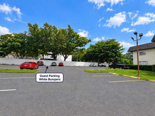 Building Photo - 8475 SW 94th St