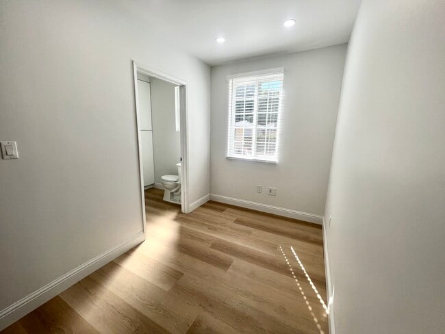 Building Photo - 7721 Chimineas Ave