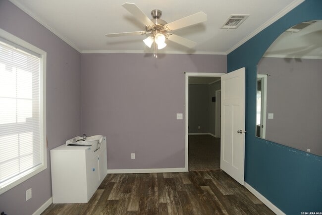 Building Photo - 13598 Old Frio City Rd