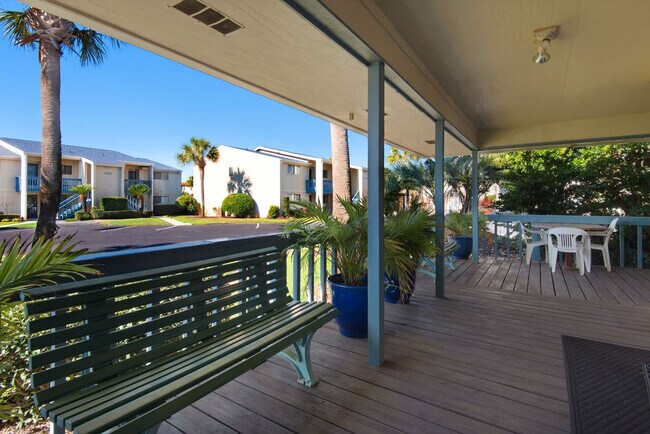 Building Photo - 3795 Scenic Hwy 98