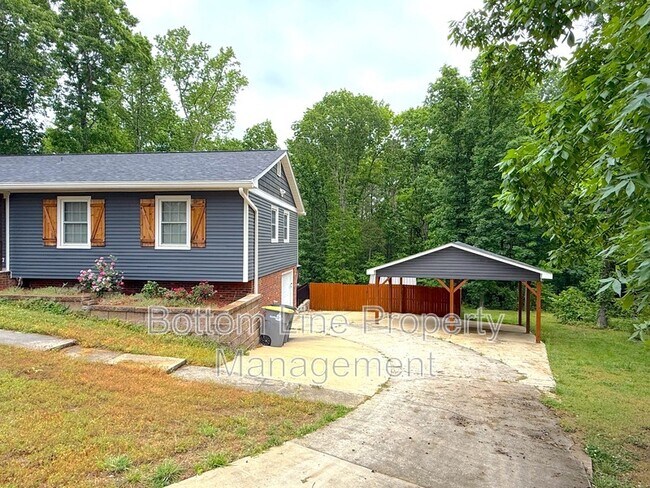 Building Photo - 4050 Leafmore St