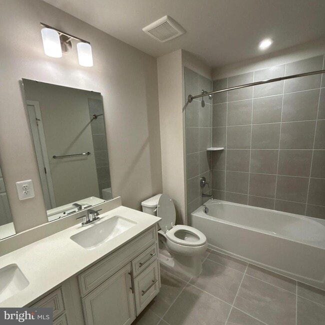 Building Photo - 14159 LINDA KITE Ct