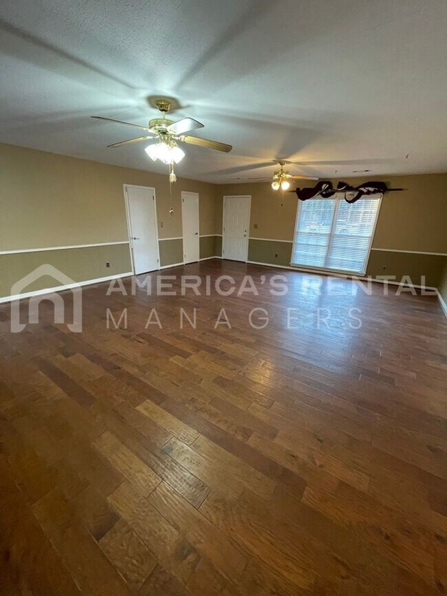 Building Photo - Great Home for Rent in Tuscaloosa, AL! AVAILABLE NOW!!