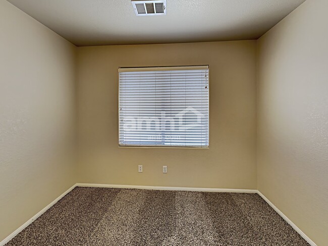 Building Photo - 1335 Milldale Ct