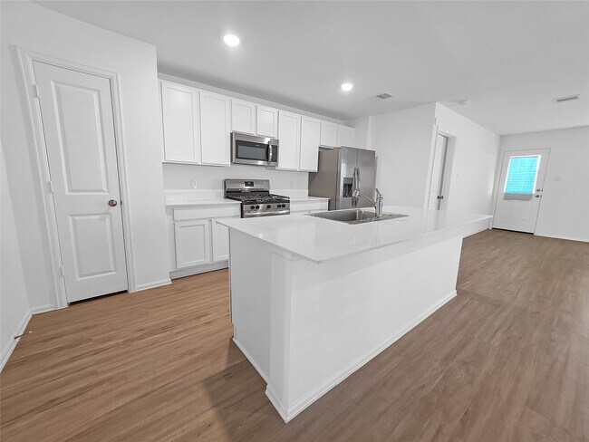 Building Photo - 9518 Brookside Point Dr