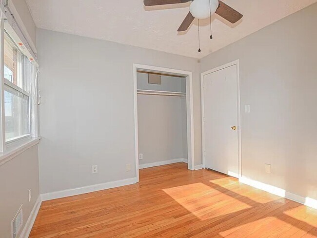 Building Photo - Large Corner Lot