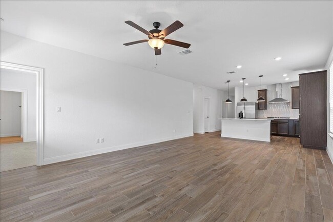 Building Photo - 11905 Paseo de los Lagos Ln