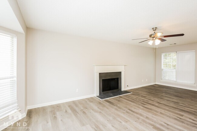 Building Photo - 707 Denver Ct