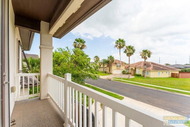 Building Photo - 133 Oleander Dr