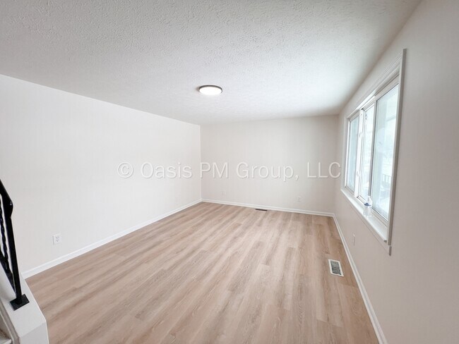 Building Photo - 3983 Lynward Rd