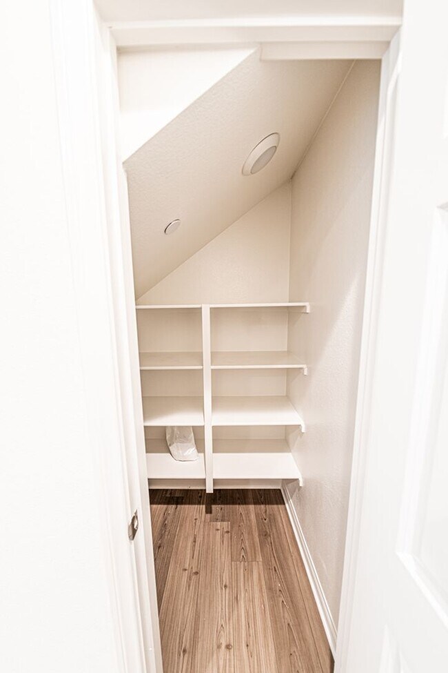 Building Photo - Brand New 3 Bedroom