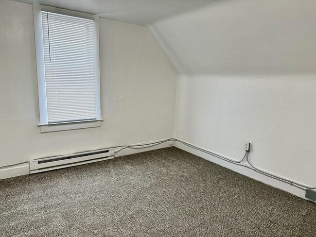 Building Photo - 1450 Clark Dr