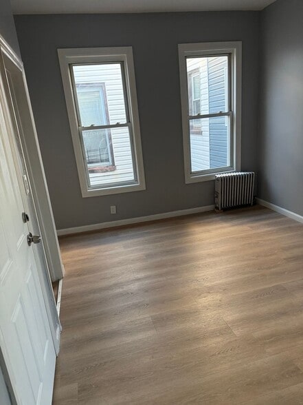 Building Photo - 189 Sheridan Ave