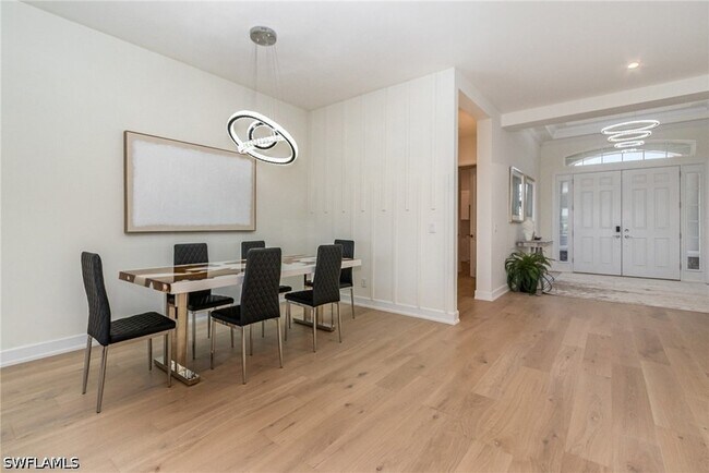 Building Photo - 11110 Canal Grande Dr