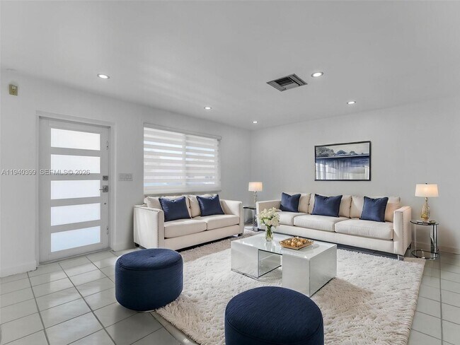 Building Photo - 1811 SW 97th Terrace