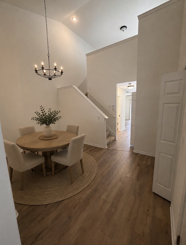 Building Photo - Welcome to The Hammocks! Newly Updated 3 bedroom 2.5 bath home.