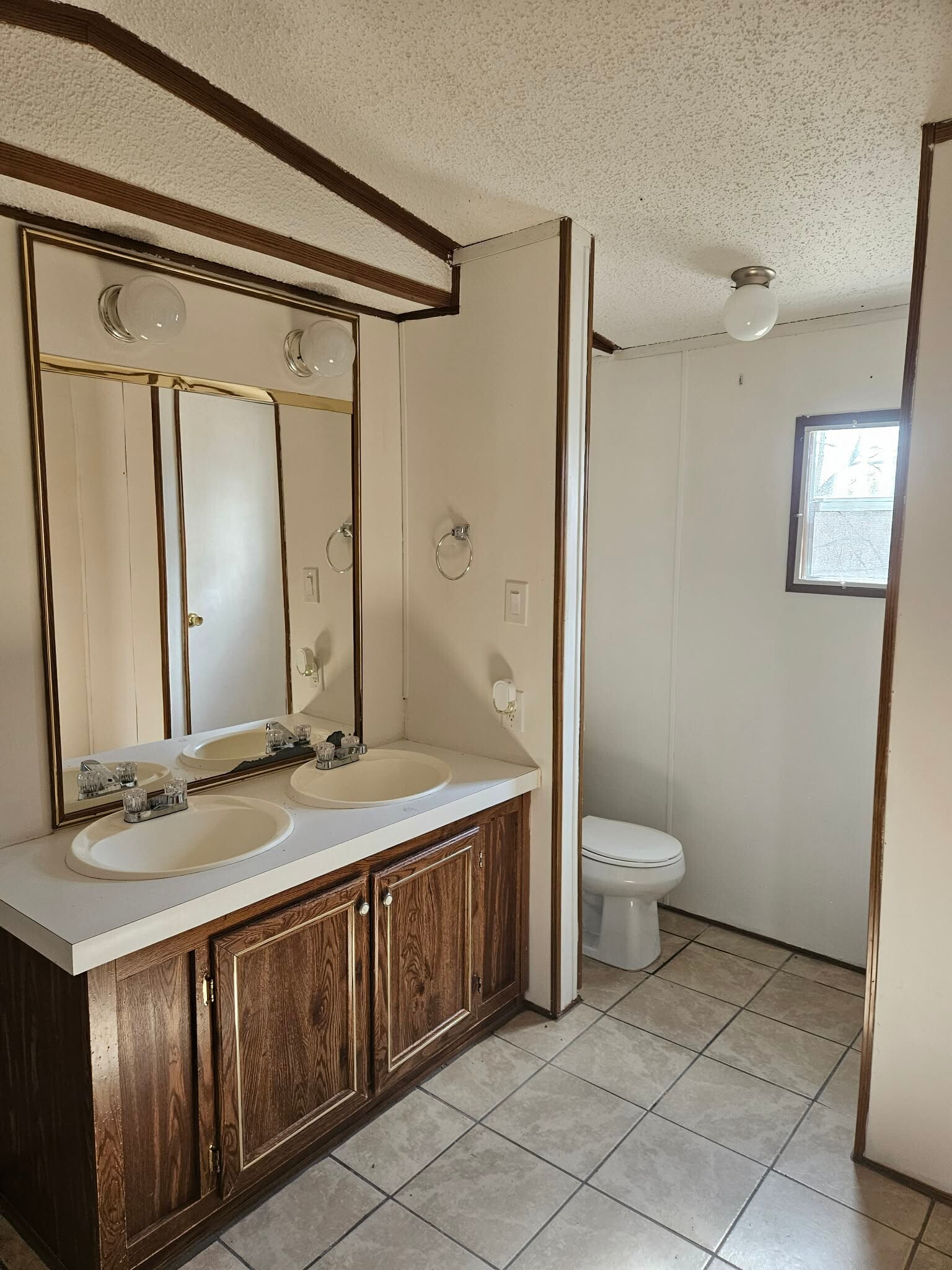 Building Photo - 1087 Hibiscus Rd