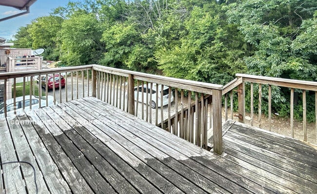 Building Photo - 5112 Linbar Dr