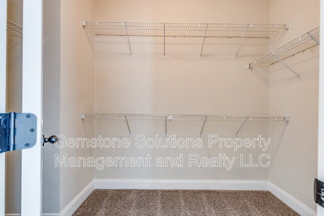 Building Photo - 1634 Earl Ct