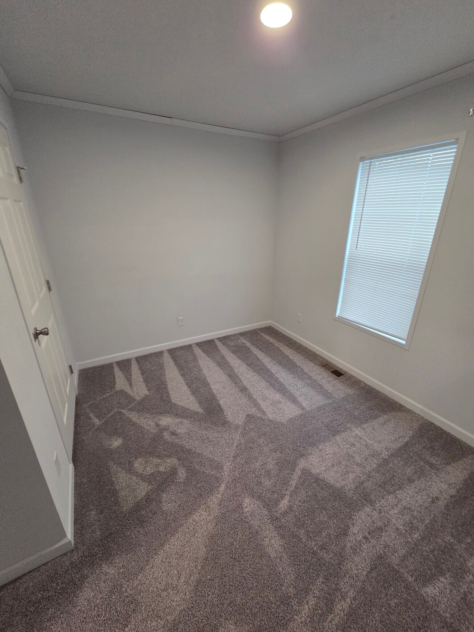 Building Photo - 55 Hickory Ln