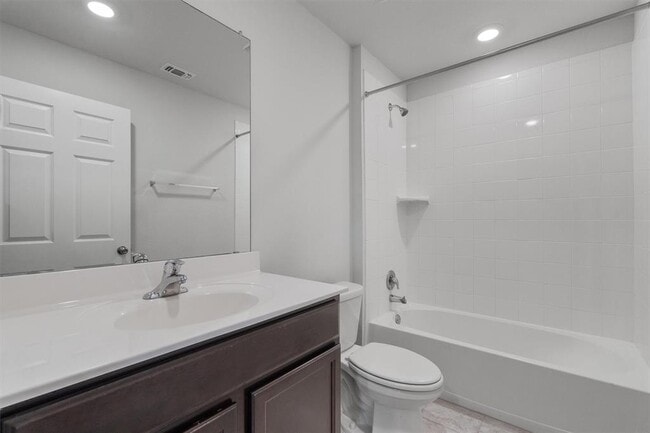 Building Photo - 108 Ragnar Dr