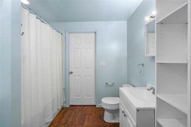 Building Photo - 3-Bedroom Home in Carrick on Private Street