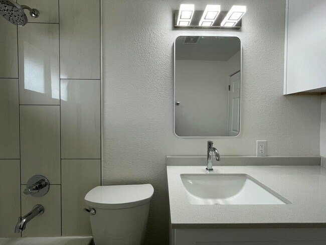 Building Photo - 770 Vrain St