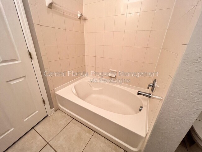 Building Photo - 2342 Aloha Bay Ct