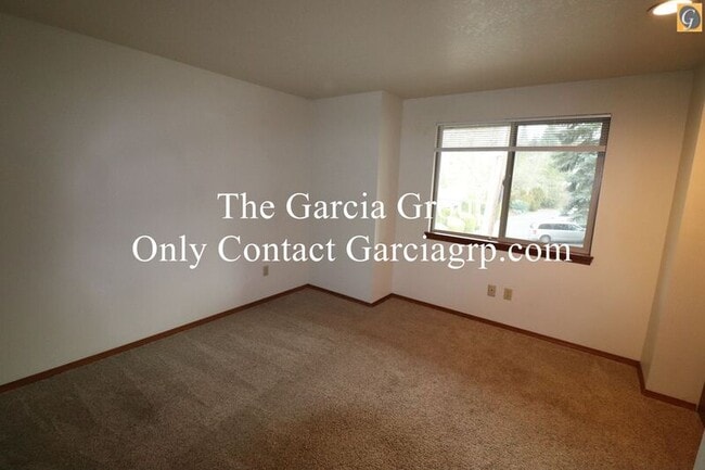 Building Photo - 5902 SW Karla Ct