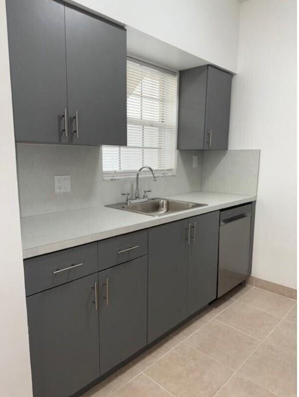 Building Photo - 660 Cypress Club Way