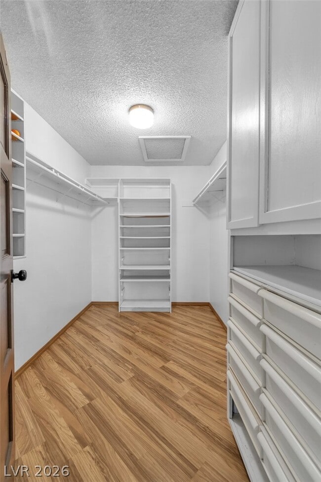 Building Photo - 2457 Swan Ln