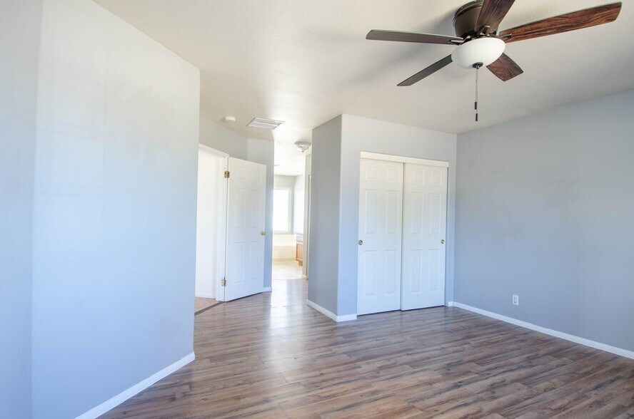 Building Photo - 72548 Sunnyslope Dr
