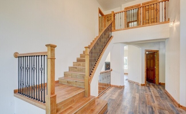 Building Photo - 6820 Willow Vista Ct