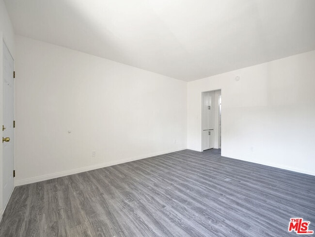 Building Photo - 7228 Allott Ave