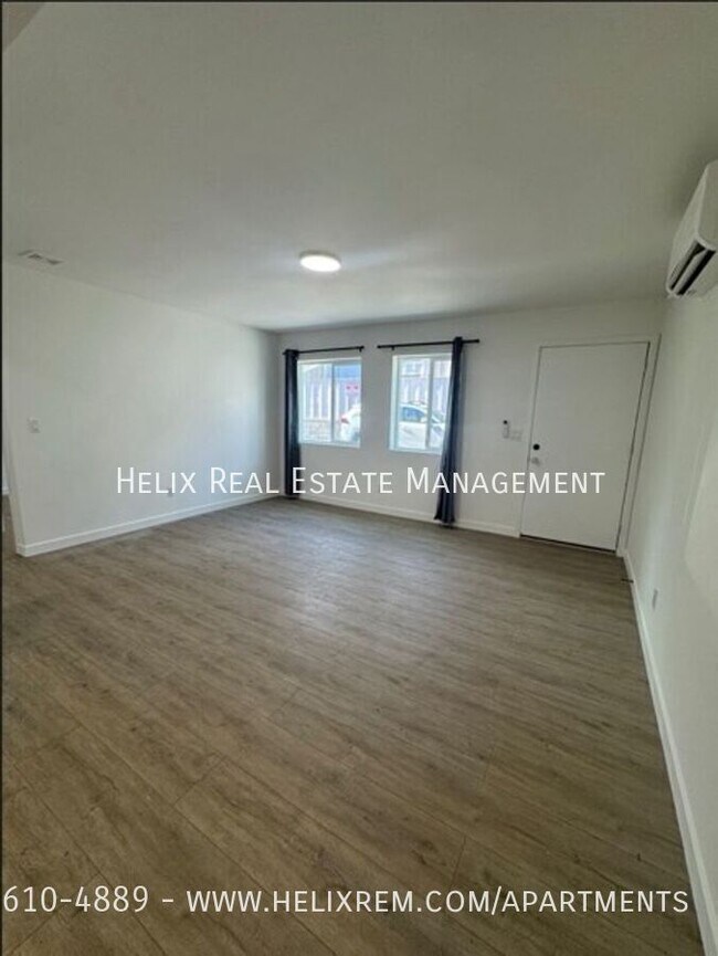 Building Photo - 521-523 E Live Oak Ave