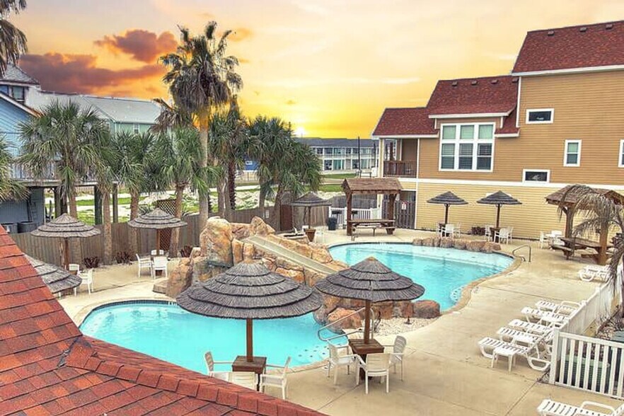 Building Photo - 1813 Eleventh Street-SI ID1023236P