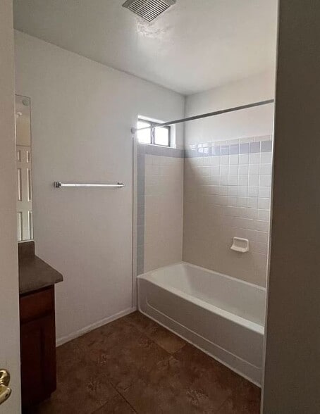 Building Photo - 2912 N Xochi Pilli Dr