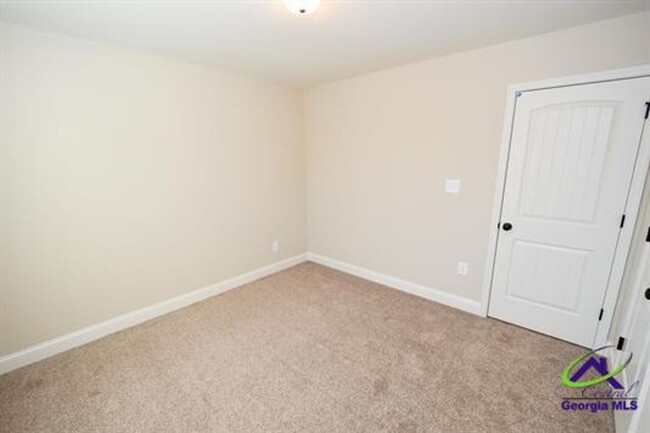 Building Photo - 204 Otters Rdg Dr